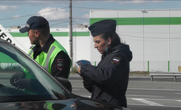 В Барнауле злостный нарушитель ПДД оплатил штрафы на 156 тыс. рублей после ареста BMW X3.