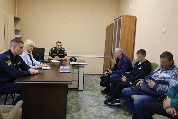 О родительском долге злостным неплательщикам напоминают судебные приставы. О родительском долге злостным неплательщикам напоминают судебные приставы.