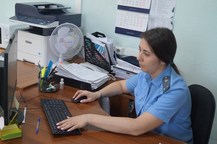 В Алтайском крае судебные приставы помогли жителям сохранить прожиточный минимум. В Алтайском крае судебные приставы помогли жителям сохранить прожиточный минимум.